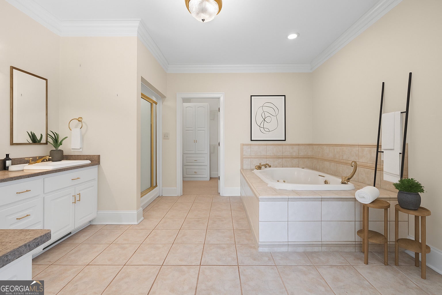 Lavonia, Georgia, 30553, United States, 5 Bedrooms Bedrooms, ,5 BathroomsBathrooms,Residential,Active,1862896