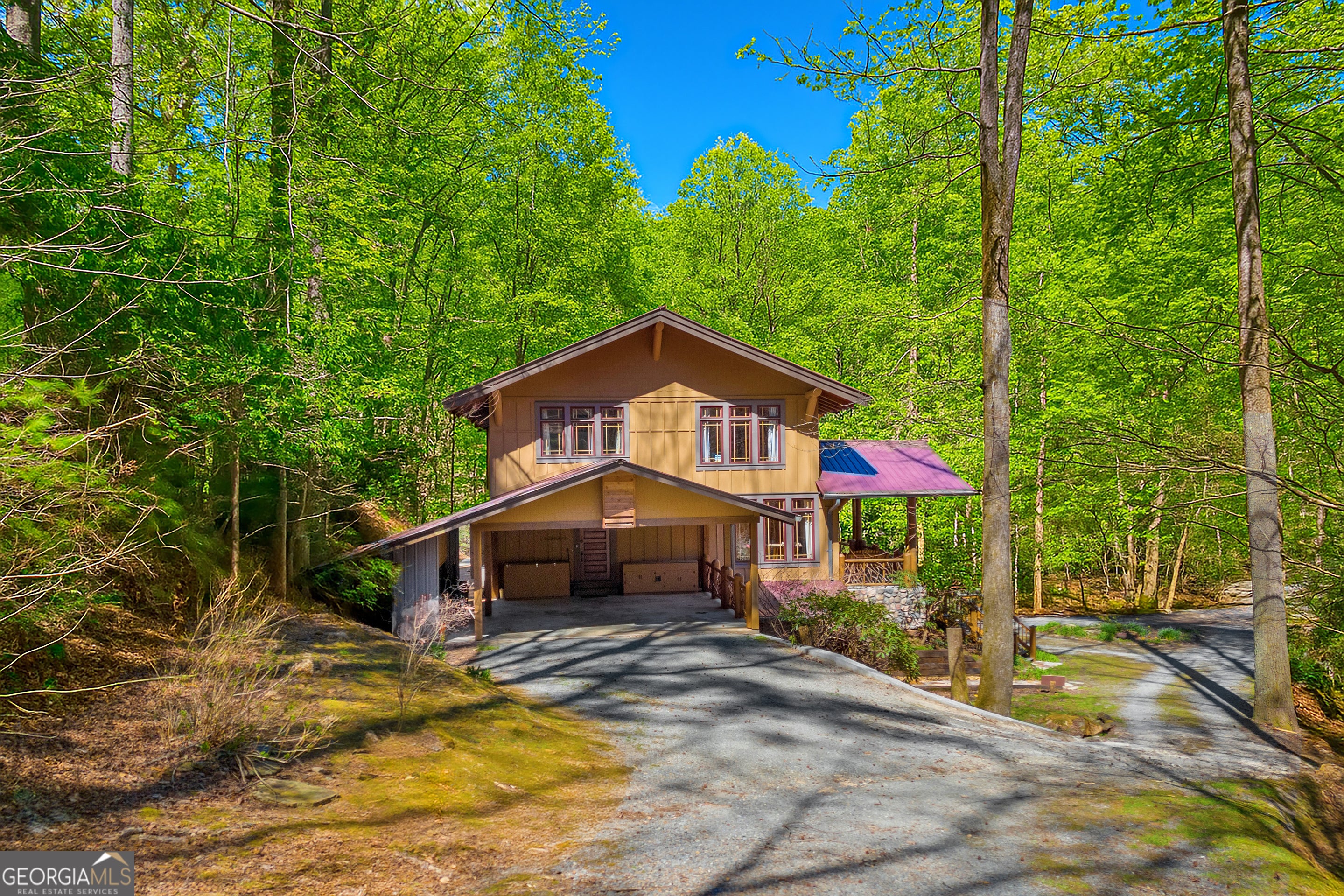 Cherry Log, Georgia, 30522, United States, 4 Bedrooms Bedrooms, ,5 BathroomsBathrooms,Residential,Active,2044142