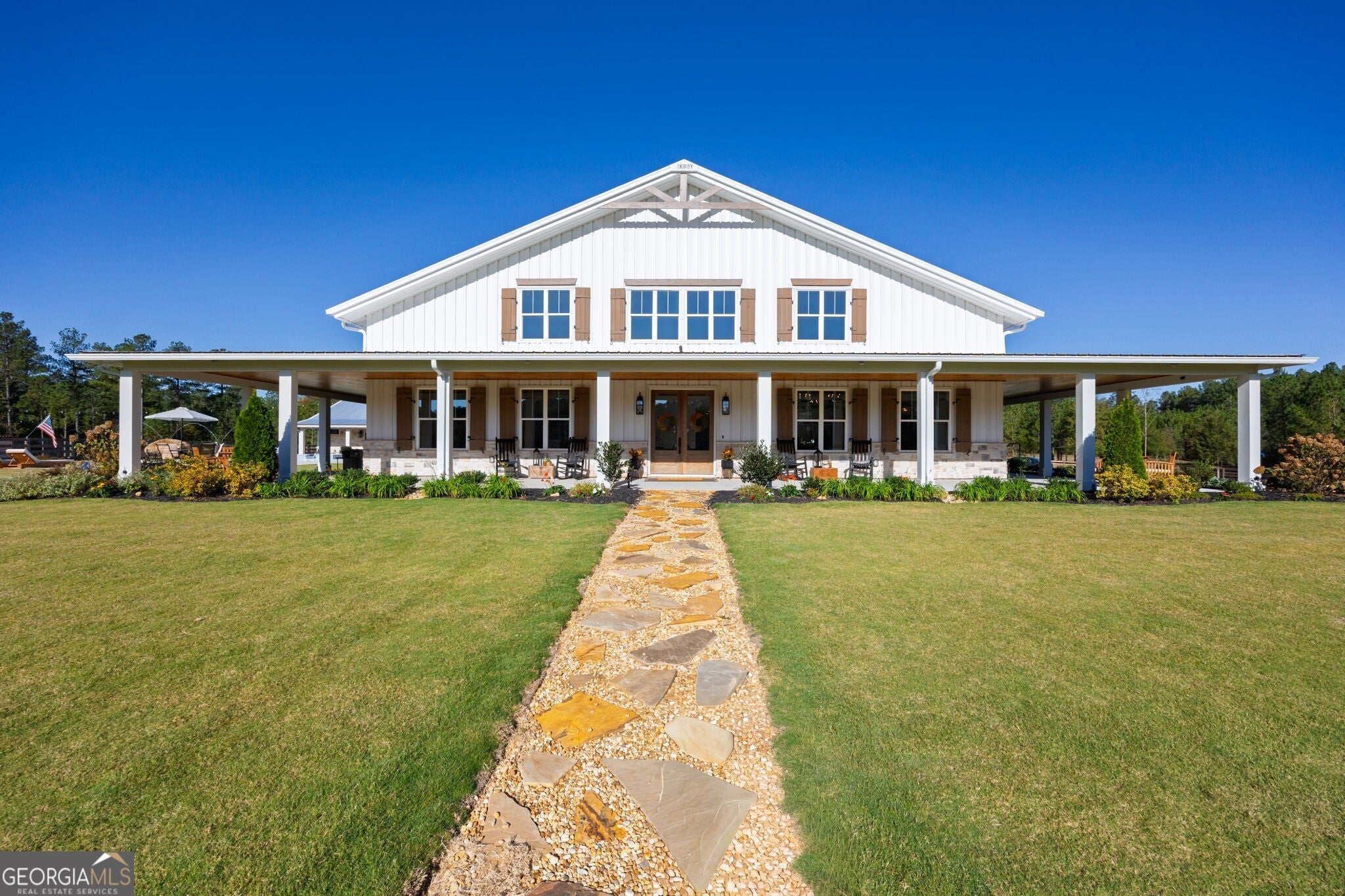 Rydal, Georgia, 30171, United States, 5 Bedrooms Bedrooms, ,5 BathroomsBathrooms,Residential,Active,1987251