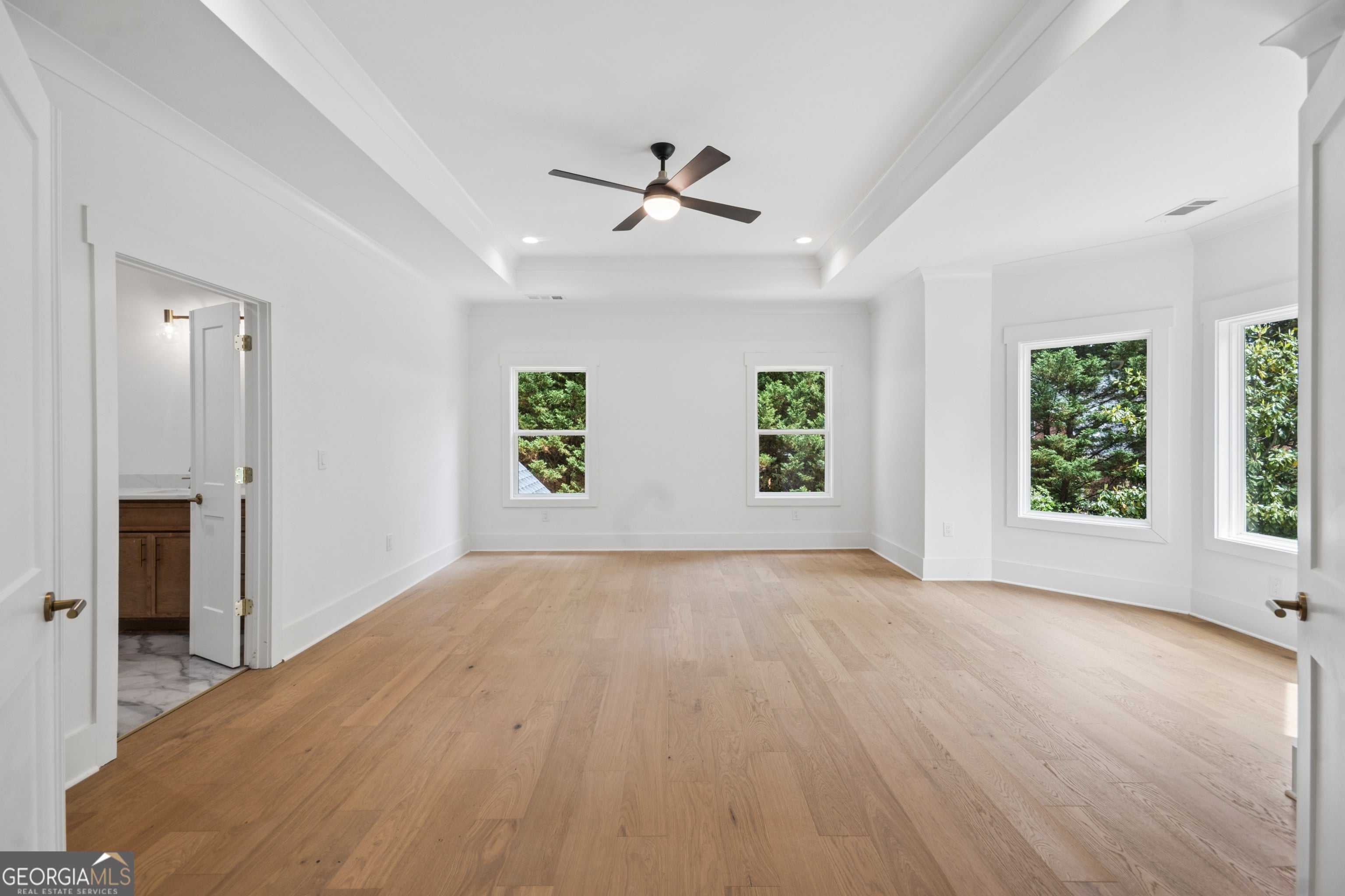 Alpharetta, Georgia, 30022, United States, 5 Bedrooms Bedrooms, ,4 BathroomsBathrooms,Residential,Active,2044146