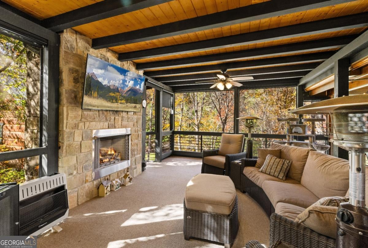 Blue Ridge, Georgia, 30513, United States, 4 Bedrooms Bedrooms, ,4 BathroomsBathrooms,Residential,Active,1990584