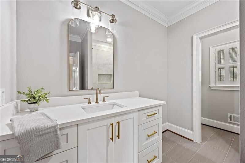 Johns Creek, Georgia, 30097, United States, 6 Bedrooms Bedrooms, ,6 BathroomsBathrooms,Residential,Active,1985586