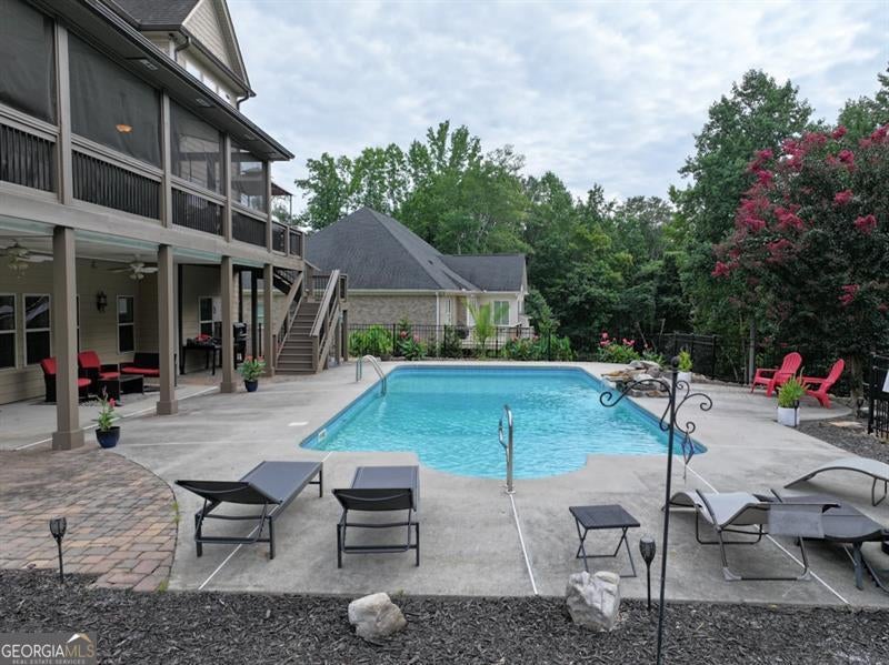 Flowery Branch, Georgia, 30542, United States, 6 Bedrooms Bedrooms, ,6 BathroomsBathrooms,Residential,Active,2007275