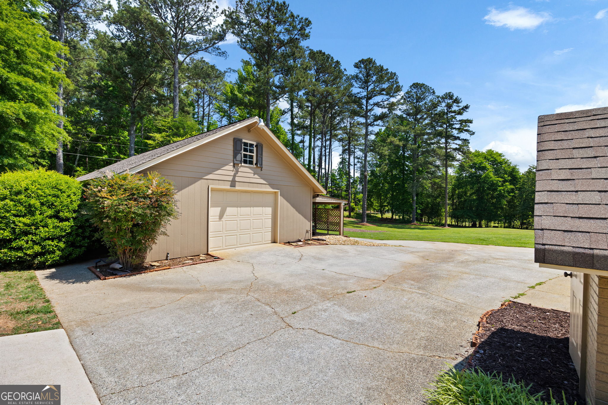 Kennesaw, Georgia, 30152, United States, 6 Bedrooms Bedrooms, ,10 BathroomsBathrooms,Residential,Active,2051971