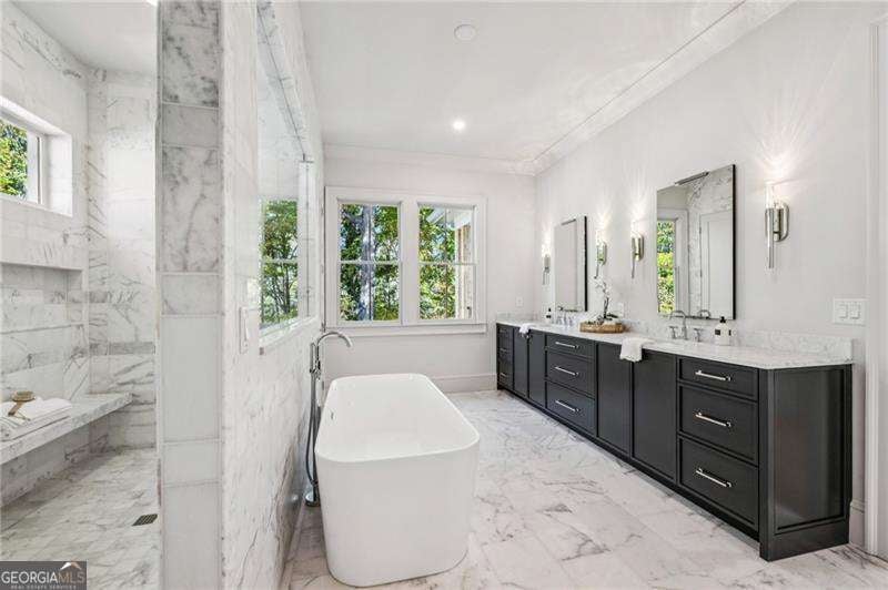 Atlanta, Georgia, 30306, United States, 6 Bedrooms Bedrooms, ,7 BathroomsBathrooms,Residential,Active,1994977