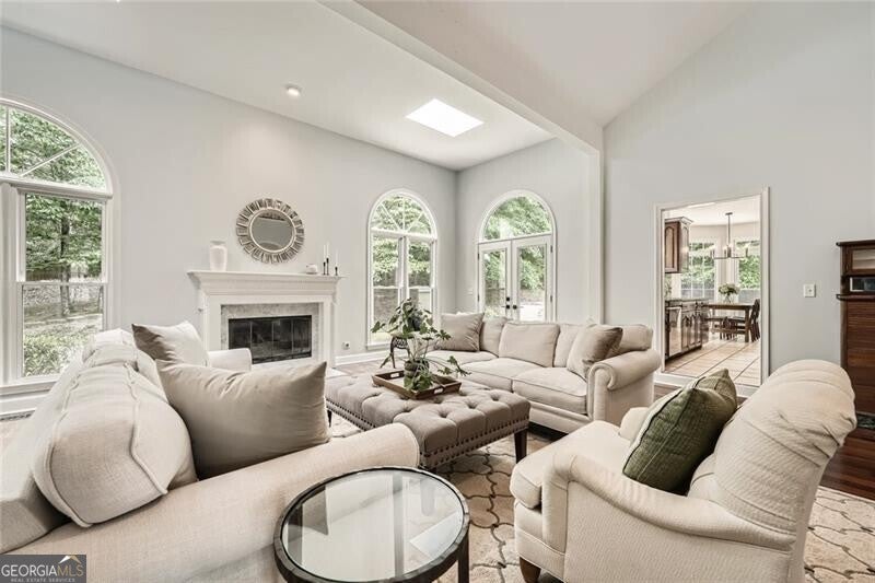 Roswell, Georgia, 30075, United States, 6 Bedrooms Bedrooms, ,6 BathroomsBathrooms,Residential,Active,2015432