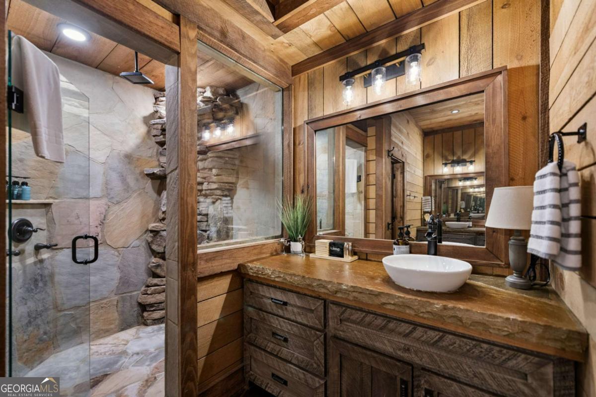 Blue Ridge, Georgia, 30513, United States, 3 Bedrooms Bedrooms, ,5 BathroomsBathrooms,Residential,Active,1973533