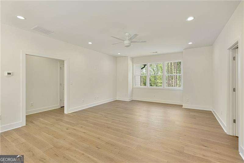 Cumming, Georgia, 30028, United States, 5 Bedrooms Bedrooms, ,5 BathroomsBathrooms,Residential,Active,1764873