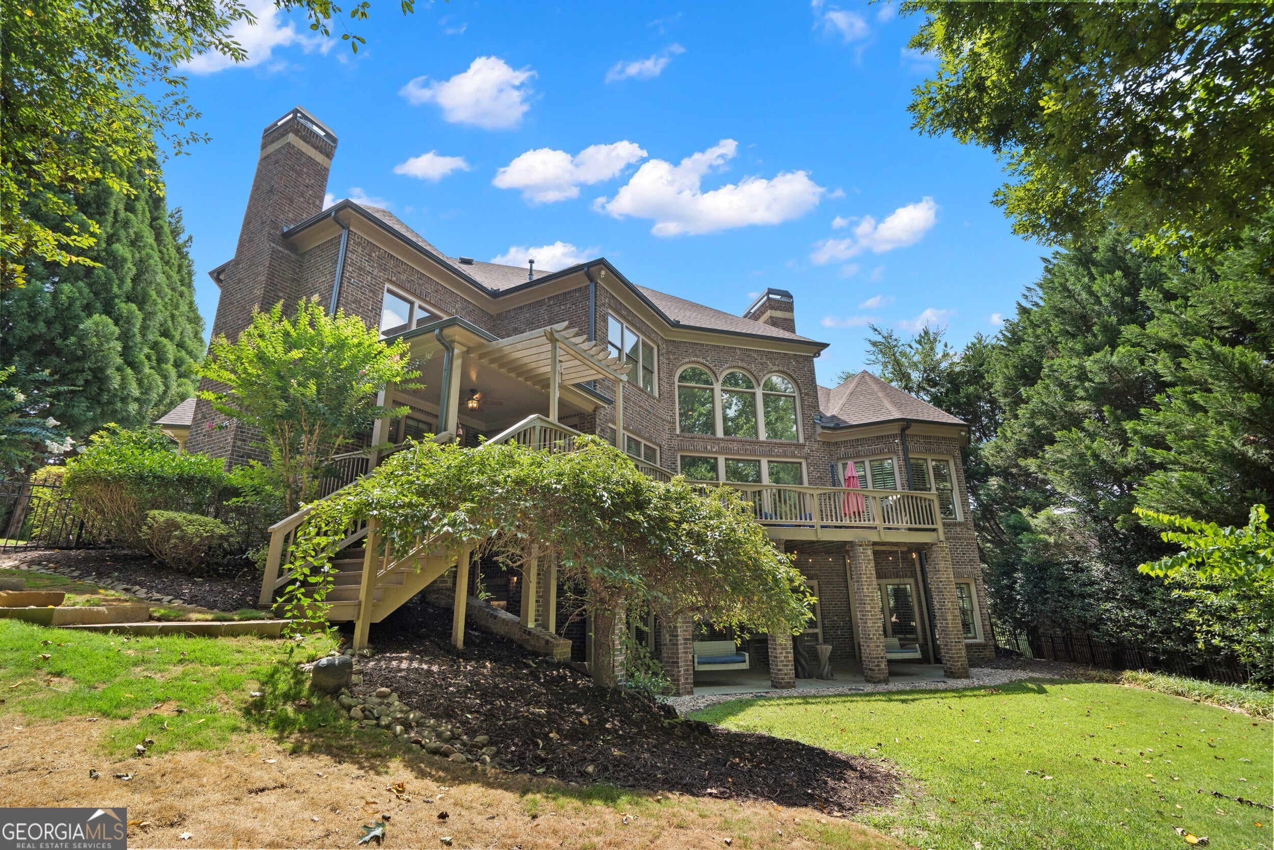 Suwanee, Georgia, 30024, United States, 5 Bedrooms Bedrooms, ,6 BathroomsBathrooms,Residential,Active,1900179