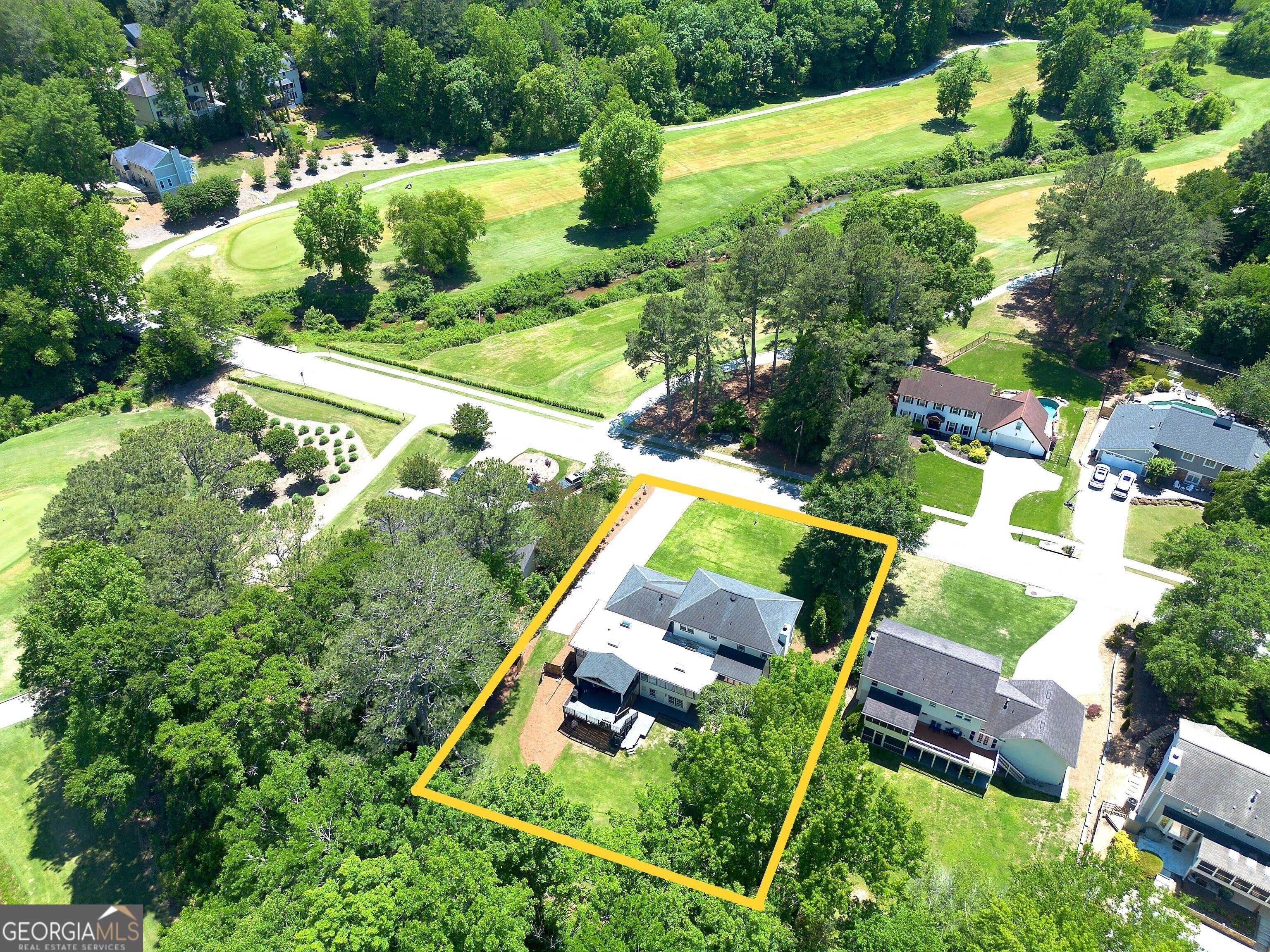 Marietta, Georgia, 30068, United States, 6 Bedrooms Bedrooms, ,5 BathroomsBathrooms,Residential,Active,2044581