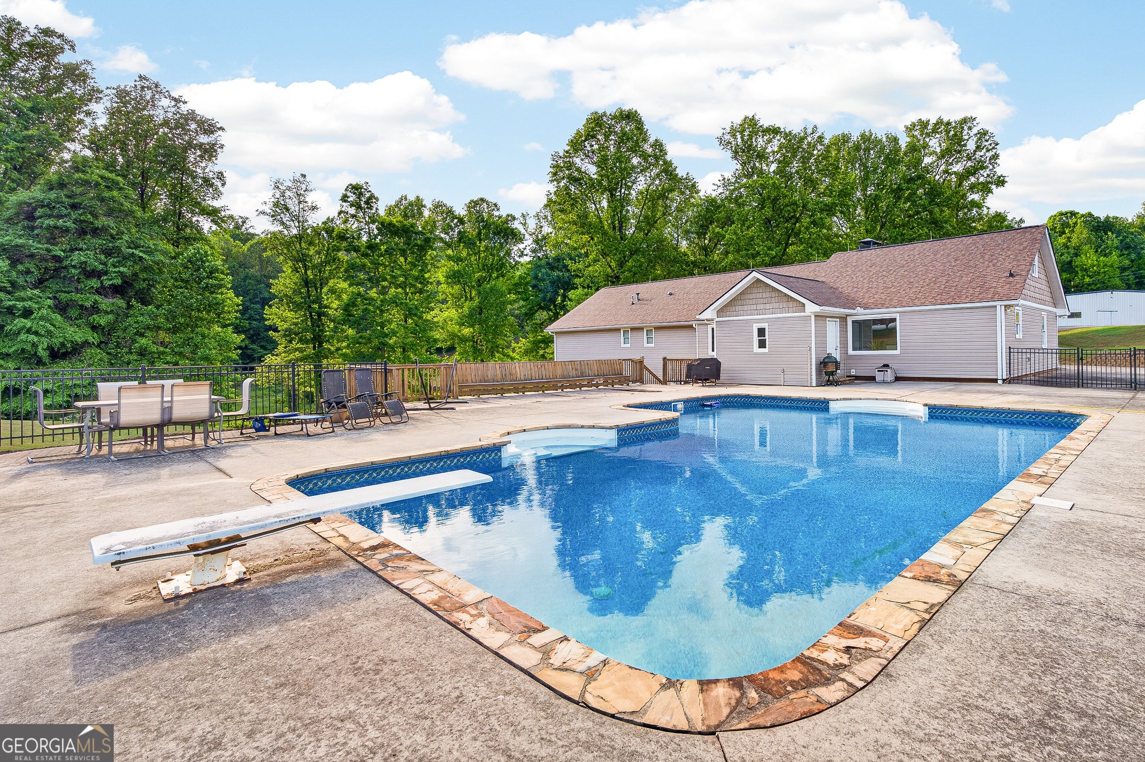 Dahlonega, Georgia, 30533, United States, 5 Bedrooms Bedrooms, ,4 BathroomsBathrooms,Residential,Active,2044583