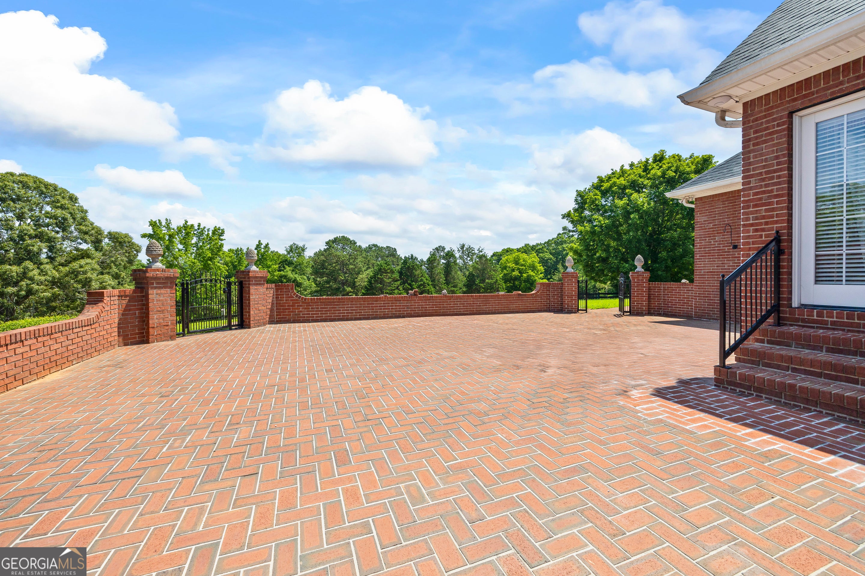 Lavonia, Georgia, 30553, United States, 5 Bedrooms Bedrooms, ,5 BathroomsBathrooms,Residential,Active,1862896