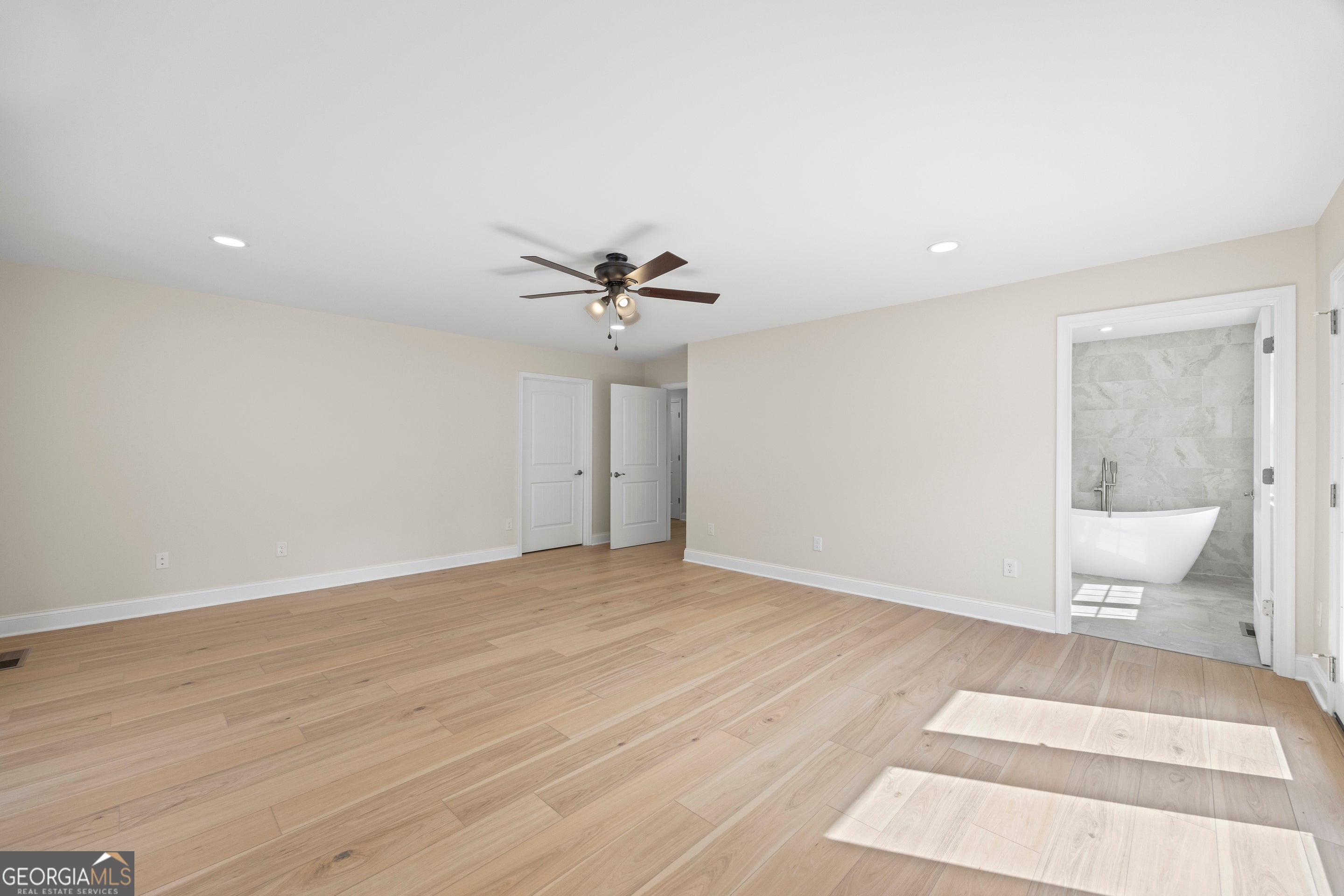 Martin, Georgia, 30557, United States, 6 Bedrooms Bedrooms, ,5 BathroomsBathrooms,Residential,Active,1964253