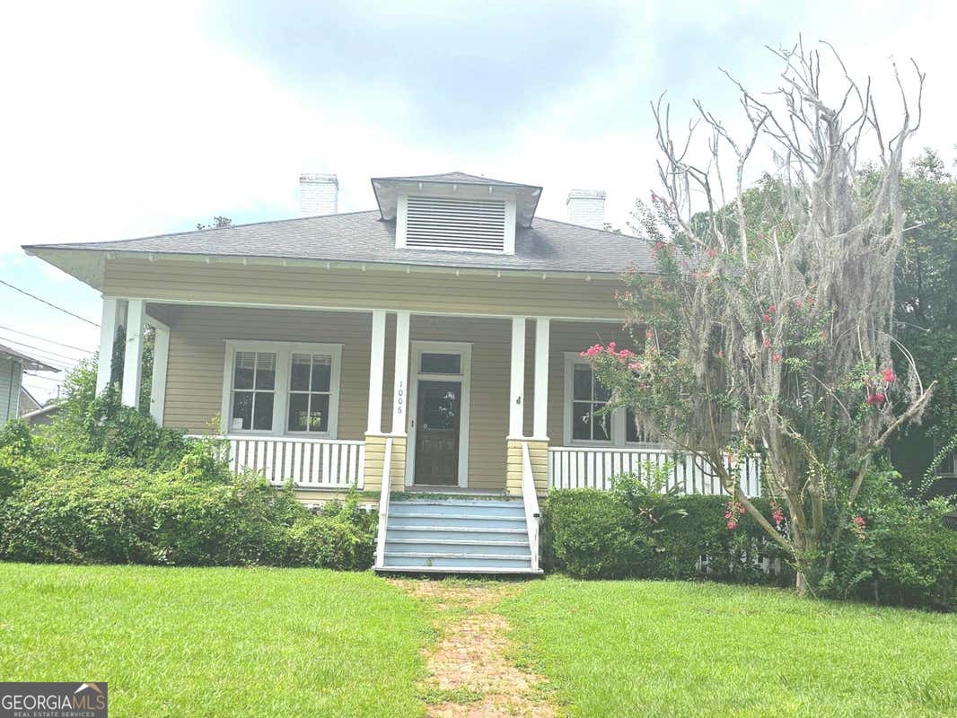 1006 SLATER ST, VALDOSTA, GA 31601, photo 1 of 25