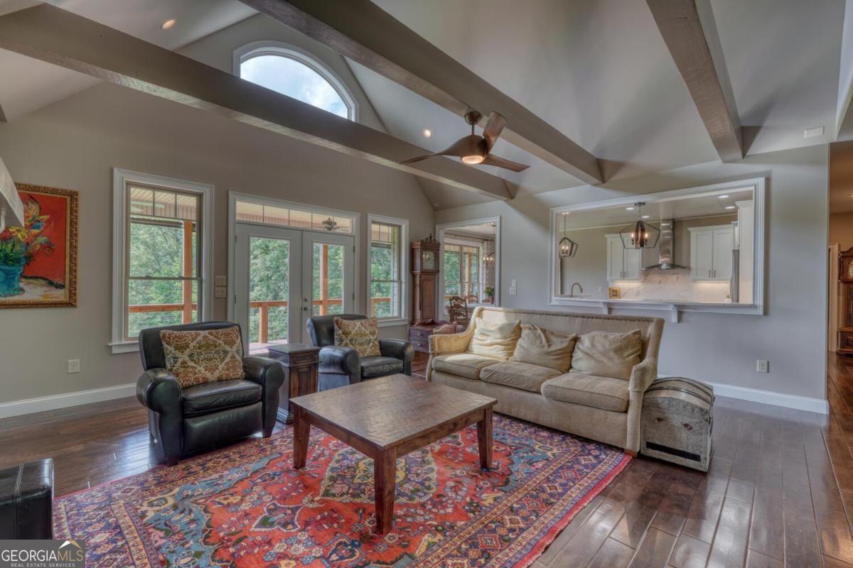 Blairsville, Georgia, 30512, United States, ,4 BathroomsBathrooms,Residential,Active,1852664