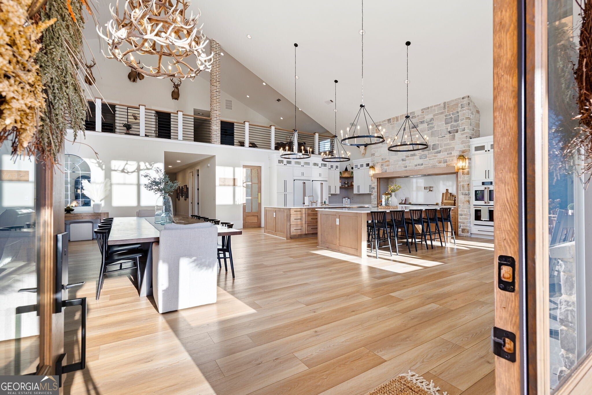 Rydal, Georgia, 30171, United States, 5 Bedrooms Bedrooms, ,5 BathroomsBathrooms,Residential,Active,1987251