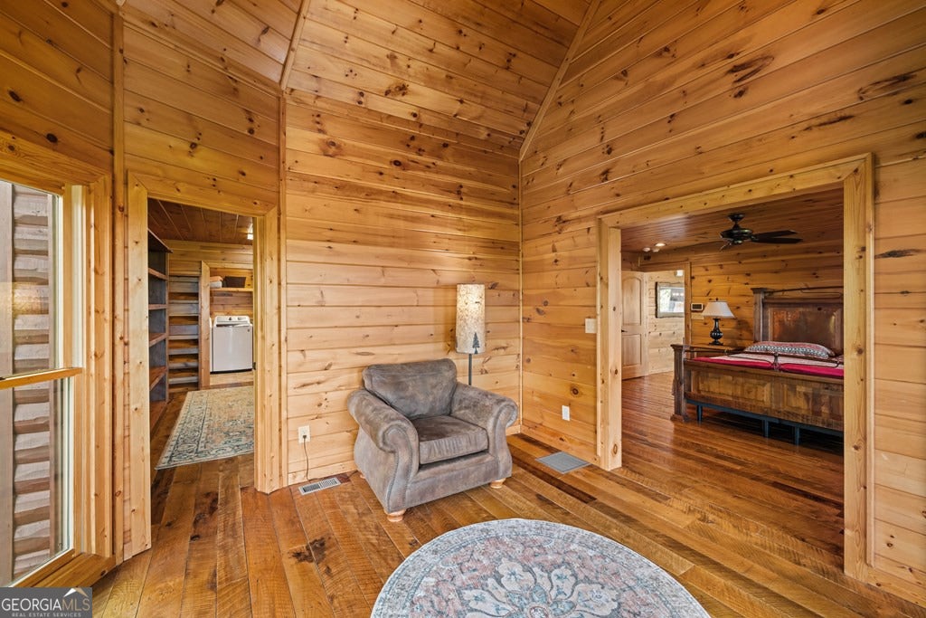 Mineral Bluff, Georgia, 30559, United States, 4 Bedrooms Bedrooms, ,5 BathroomsBathrooms,Residential,Active,2044577