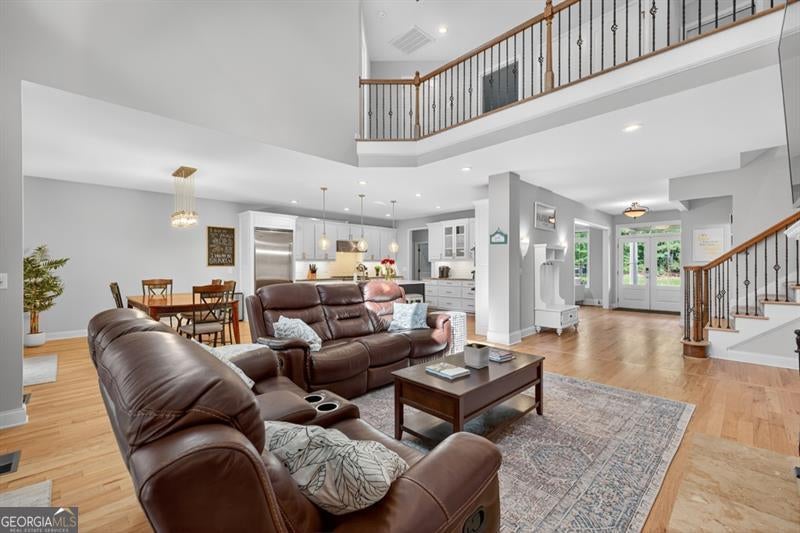 Flowery Branch, Georgia, 30542, United States, 6 Bedrooms Bedrooms, ,6 BathroomsBathrooms,Residential,Active,1898019