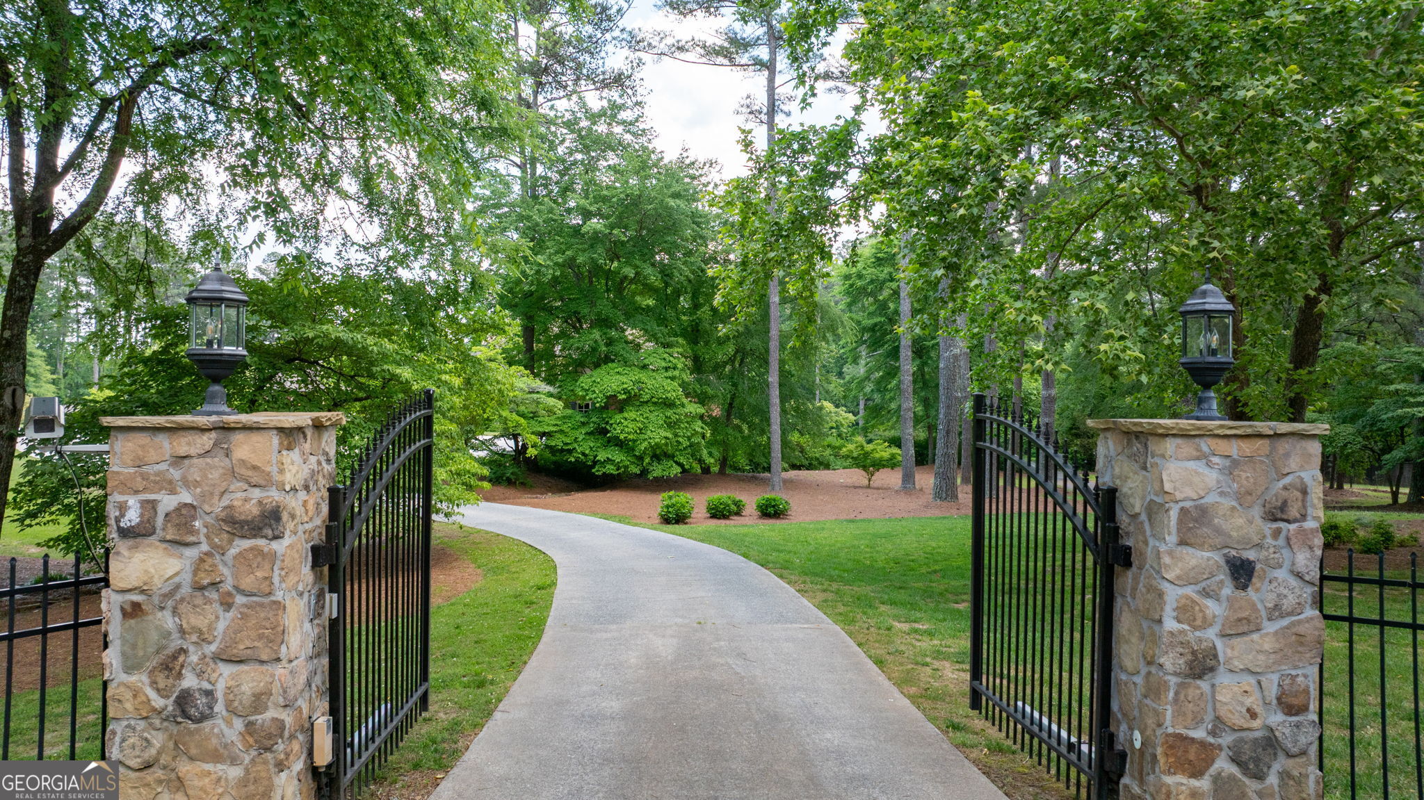 Kennesaw, Georgia, 30152, United States, 6 Bedrooms Bedrooms, ,10 BathroomsBathrooms,Residential,Active,2051971