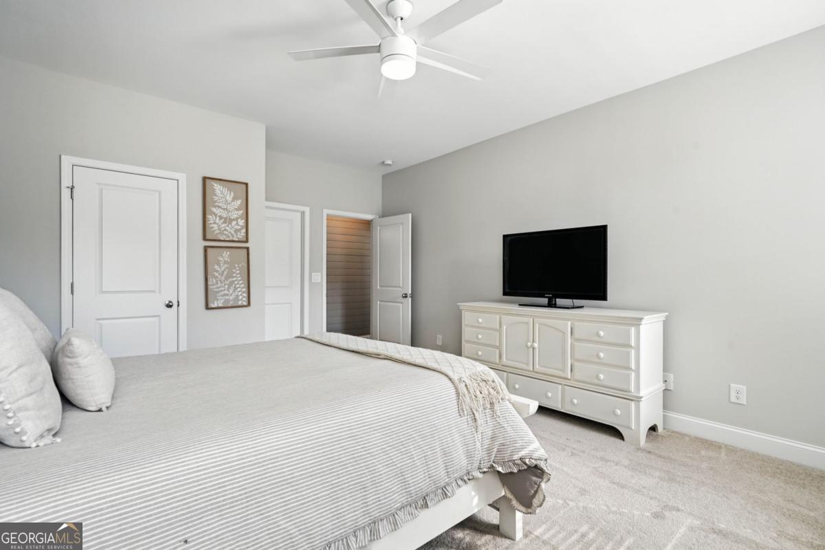 Canton, Georgia, 30115, United States, 7 Bedrooms Bedrooms, ,4 BathroomsBathrooms,Residential,Active,1936405