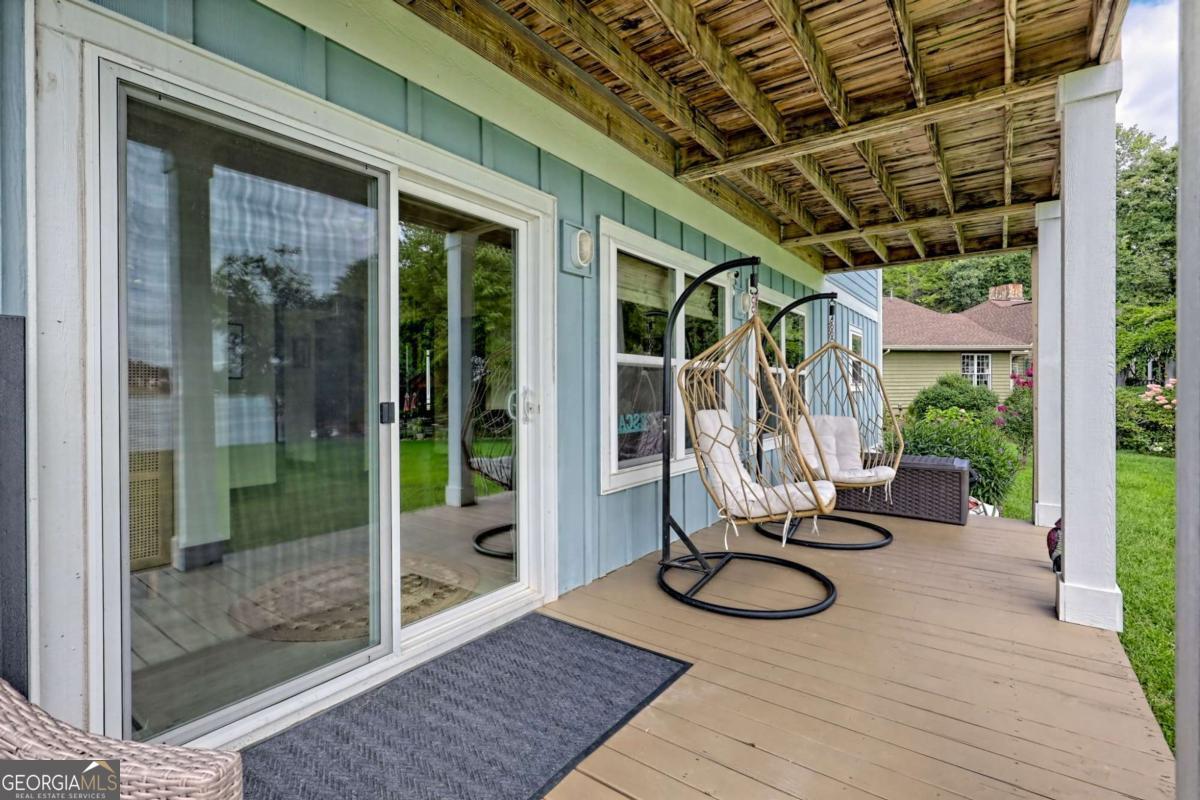 Hiawassee, Georgia, 30546, United States, 2 Bedrooms Bedrooms, ,3 BathroomsBathrooms,Residential,Active,1914779