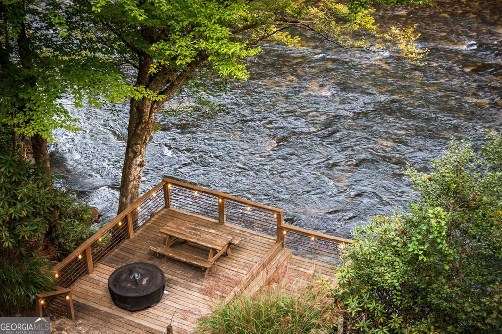 Blue Ridge, Georgia, 30513, United States, 4 Bedrooms Bedrooms, ,3 BathroomsBathrooms,Residential,Active,1945256