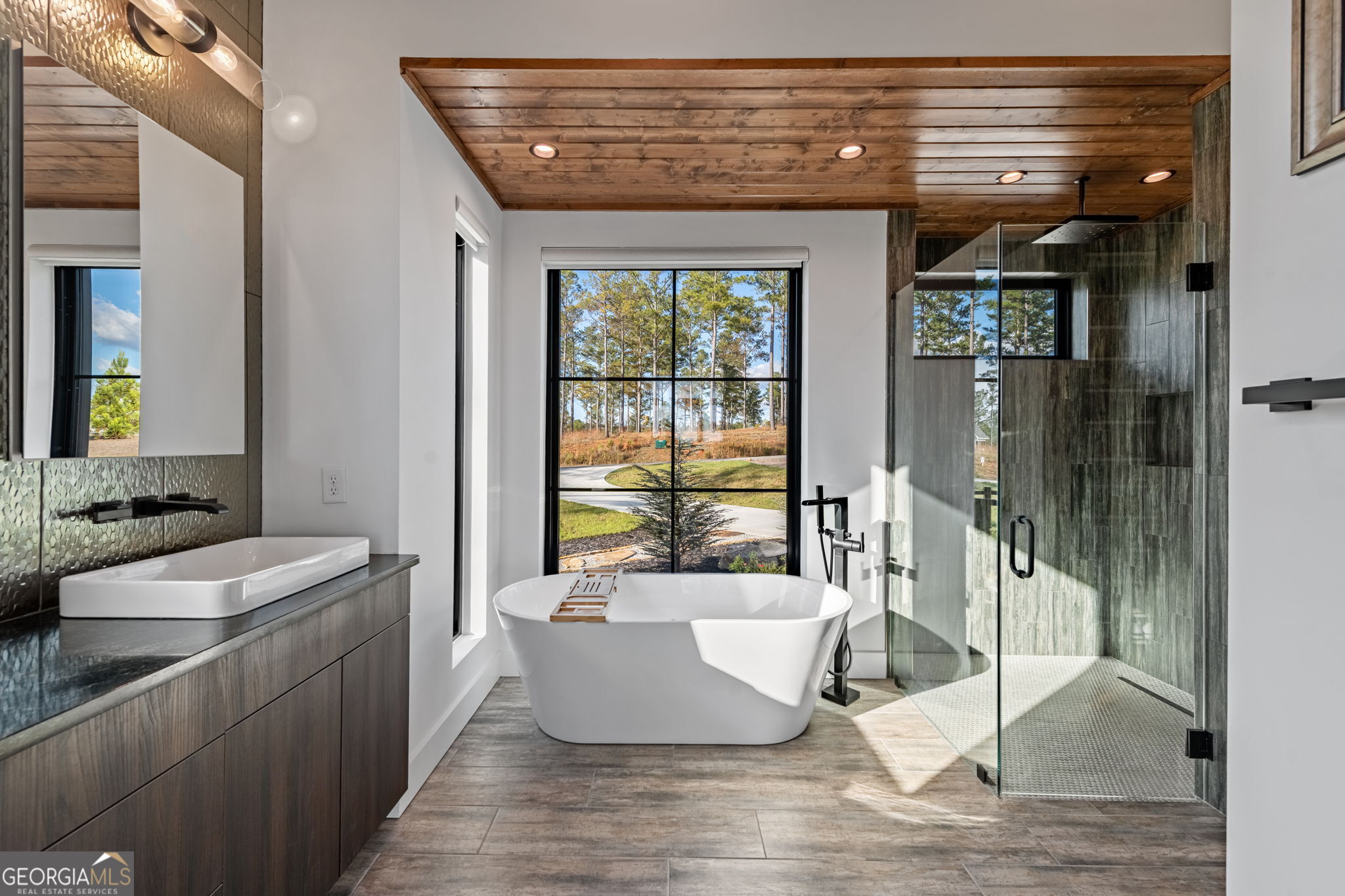 Ellijay, Georgia, 30540, United States, 4 Bedrooms Bedrooms, ,3 BathroomsBathrooms,Residential,Active,1986866