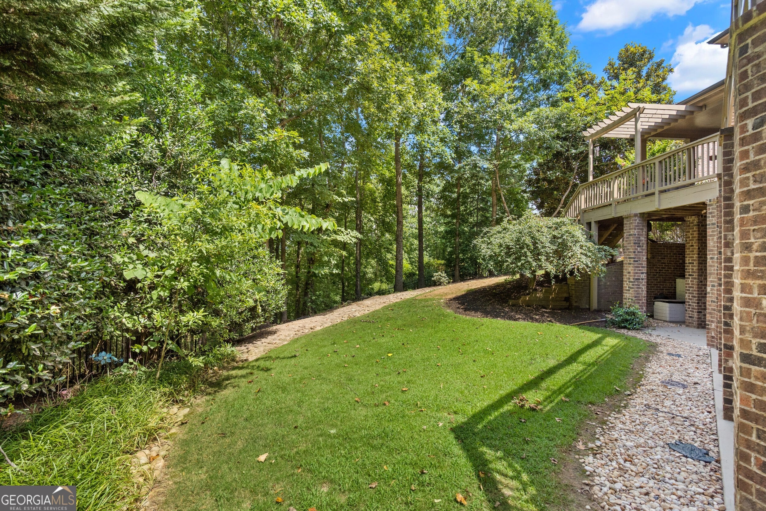 Suwanee, Georgia, 30024, United States, 5 Bedrooms Bedrooms, ,6 BathroomsBathrooms,Residential,Active,1900179