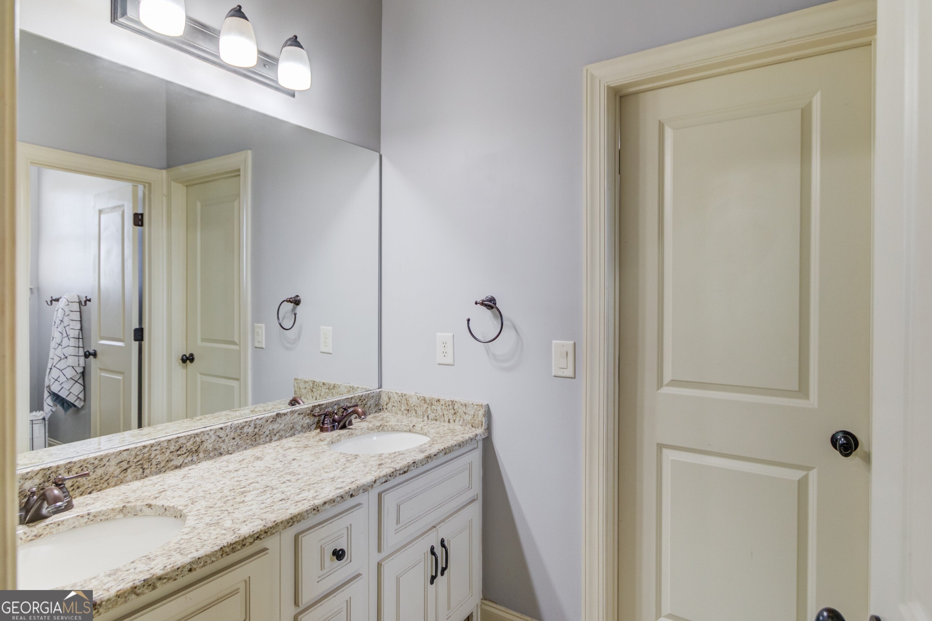 Cumming, Georgia, 30040, United States, 6 Bedrooms Bedrooms, ,7 BathroomsBathrooms,Residential,Active,1898201