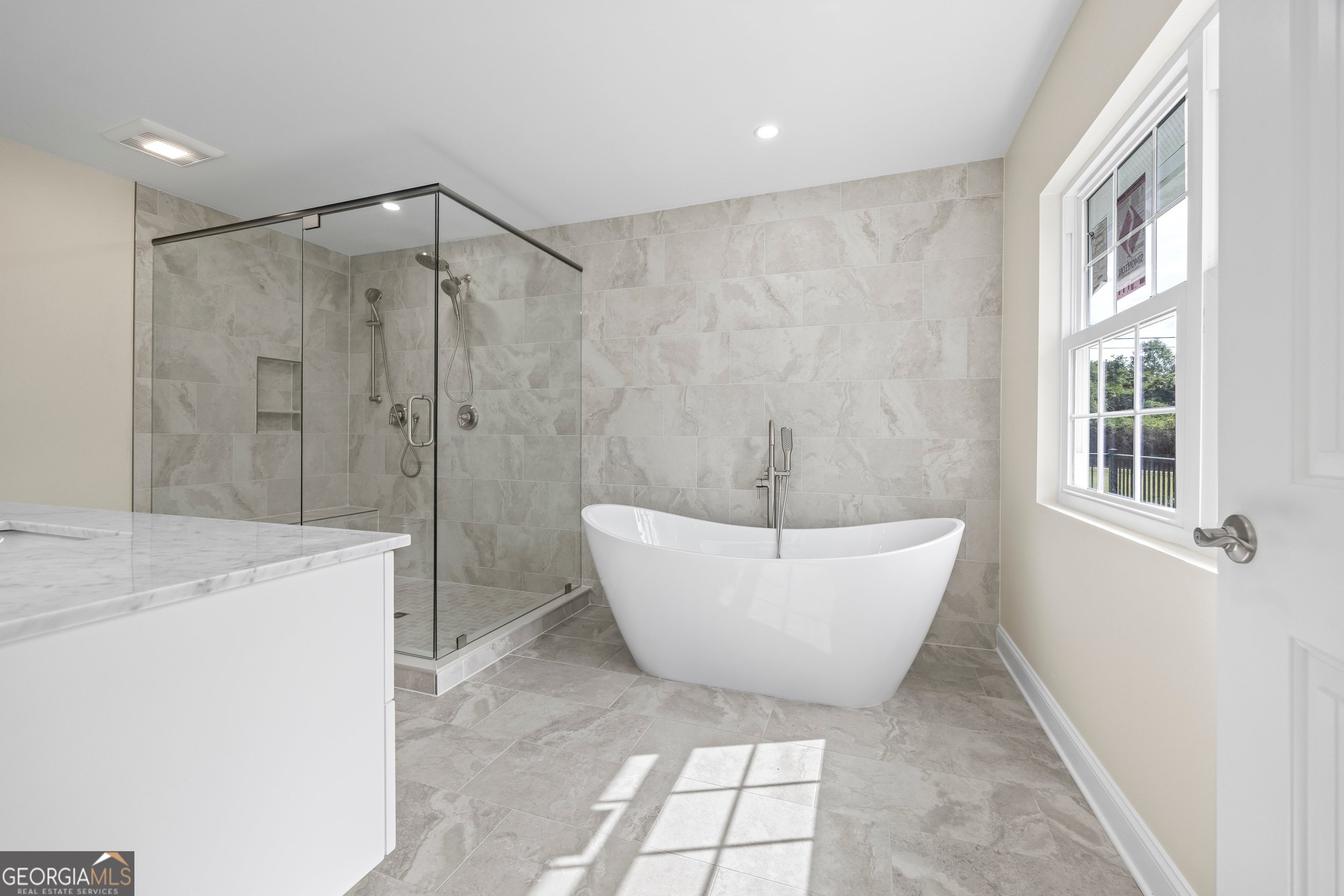 Martin, Georgia, 30557, United States, 6 Bedrooms Bedrooms, ,5 BathroomsBathrooms,Residential,Active,1964253