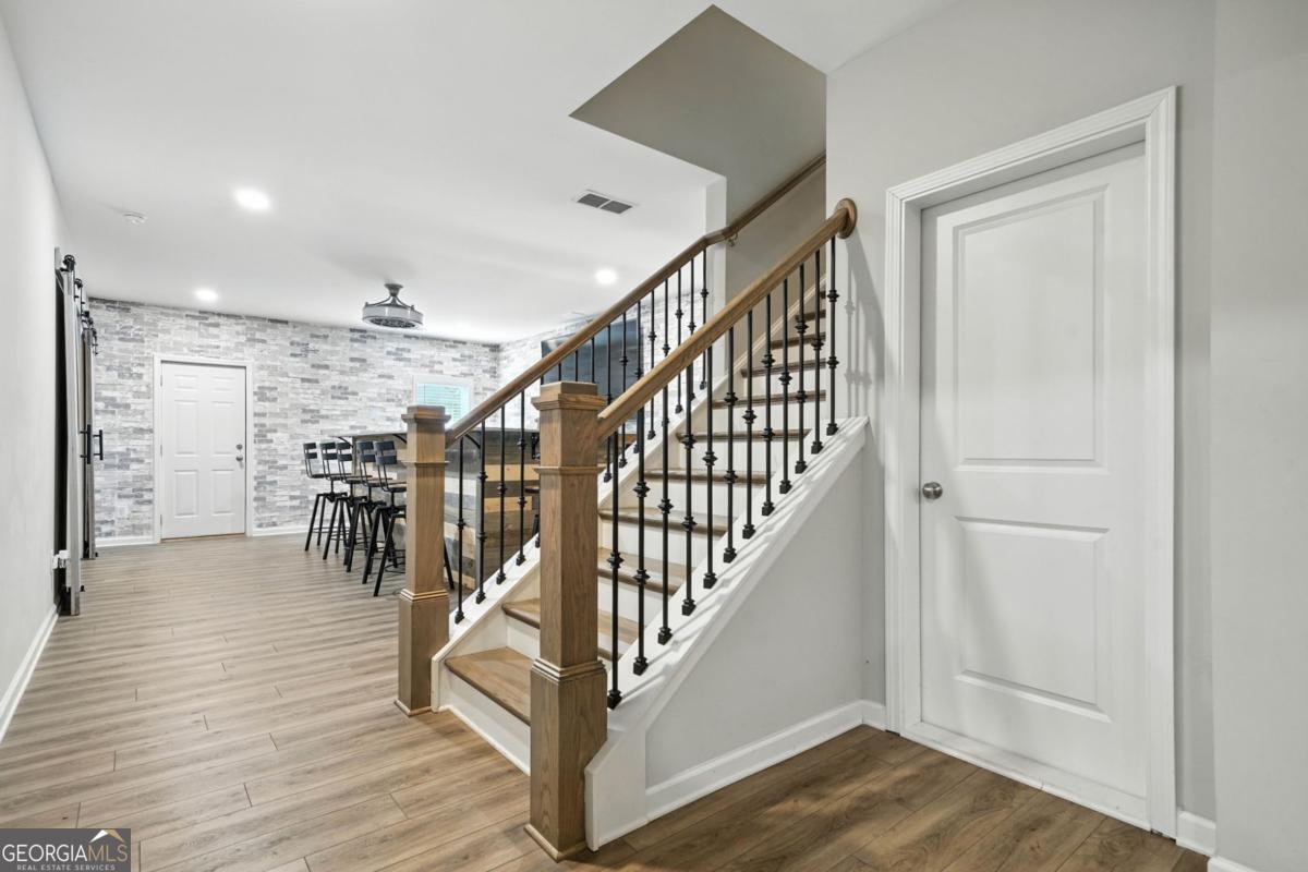 Canton, Georgia, 30115, United States, 7 Bedrooms Bedrooms, ,4 BathroomsBathrooms,Residential,Active,1936405