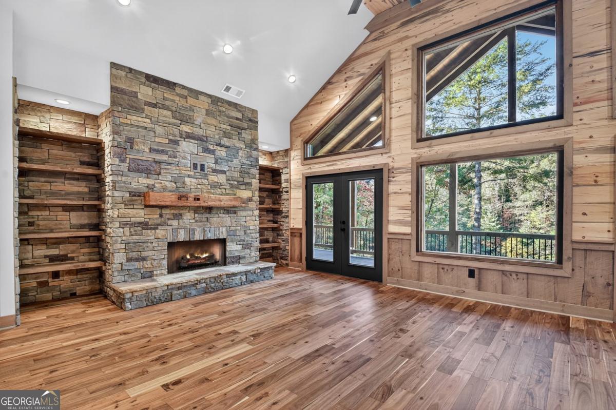 Ellijay, Georgia, 30540, United States, 4 Bedrooms Bedrooms, ,3 BathroomsBathrooms,Residential,Active,1971791