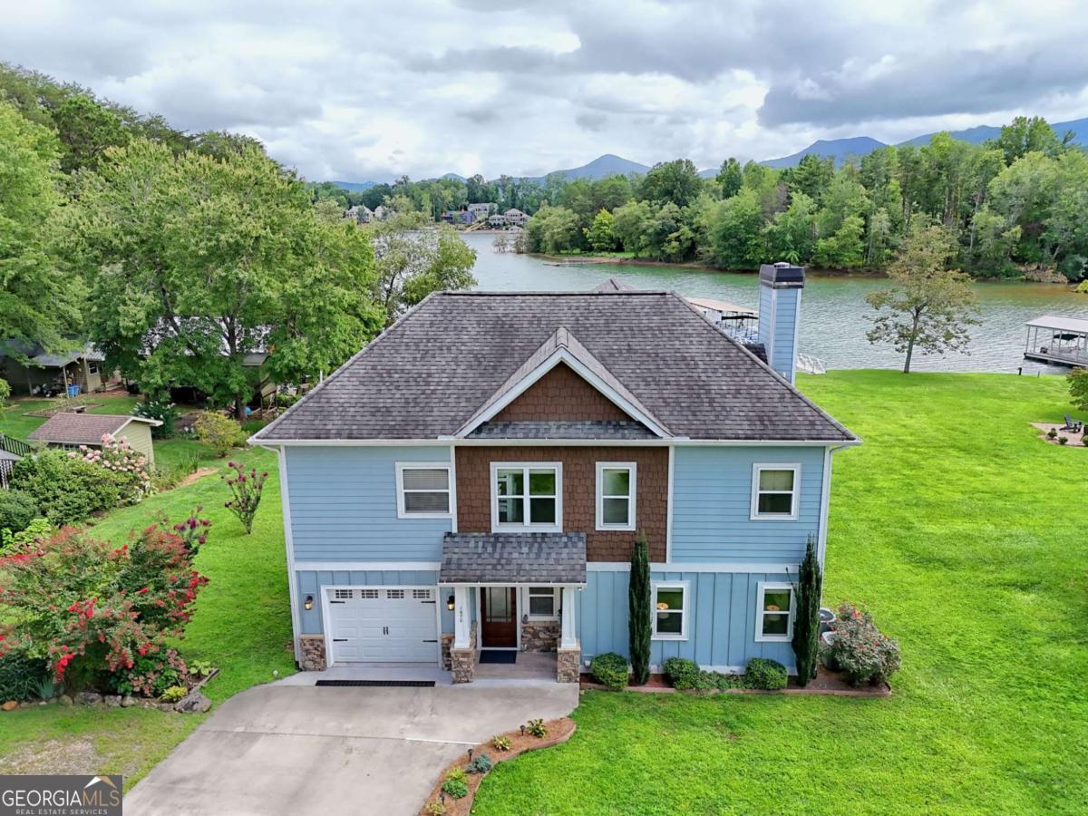 Hiawassee, Georgia, 30546, United States, 2 Bedrooms Bedrooms, ,3 BathroomsBathrooms,Residential,Active,1914779