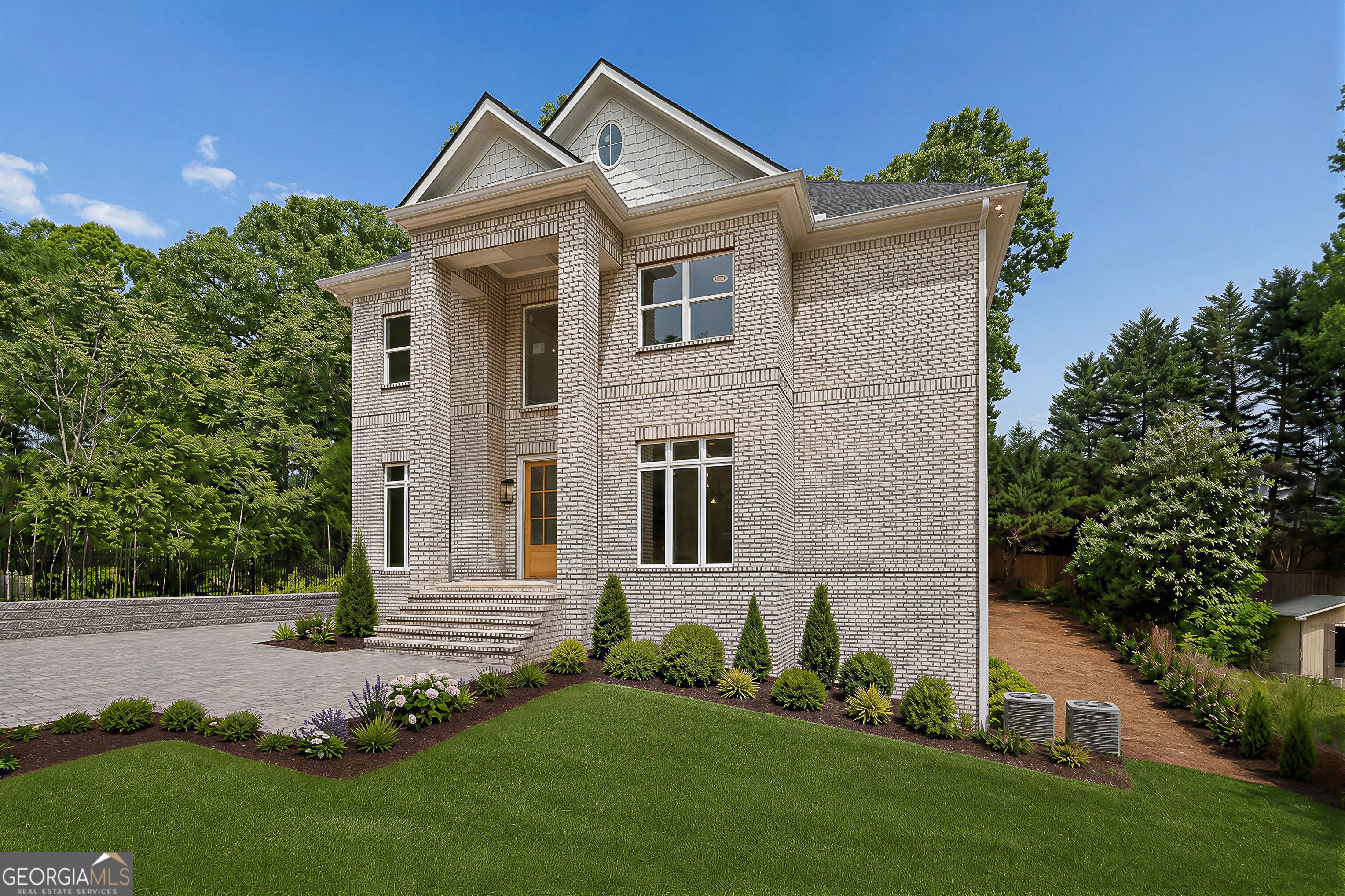 Alpharetta, Georgia, 30022, United States, 5 Bedrooms Bedrooms, ,4 BathroomsBathrooms,Residential,Active,2044146