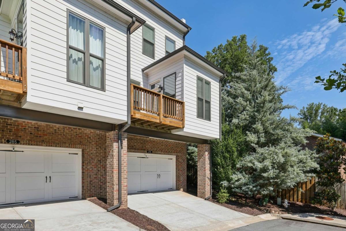 Alpharetta, Georgia, 30009, United States, 3 Bedrooms Bedrooms, ,4 BathroomsBathrooms,Residential,Active,1899885