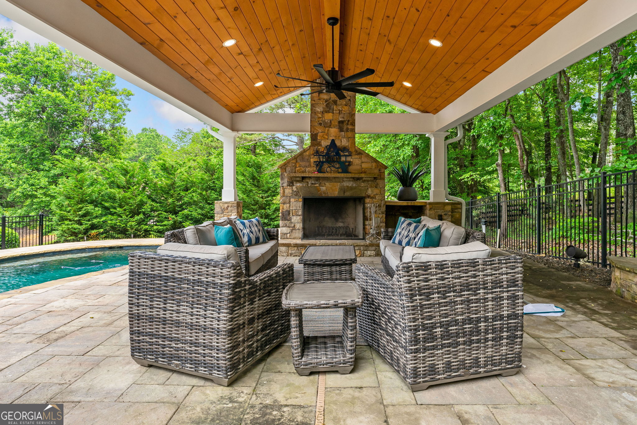 Canton, Georgia, 30115, United States, 6 Bedrooms Bedrooms, ,7 BathroomsBathrooms,Residential,Active,1831817