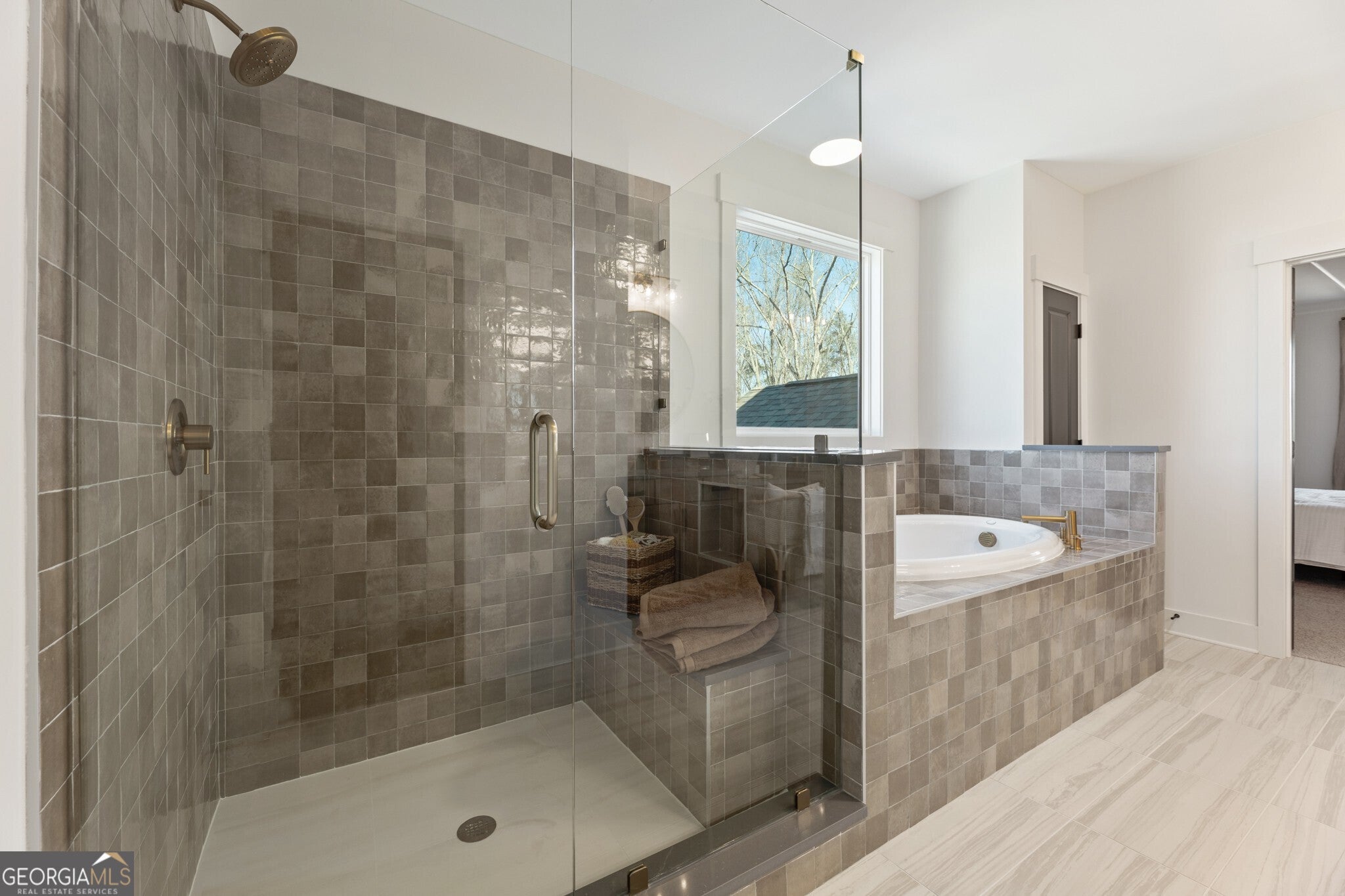 Cumming, Georgia, 30041, United States, 5 Bedrooms Bedrooms, ,5 BathroomsBathrooms,Residential,Active,1964470