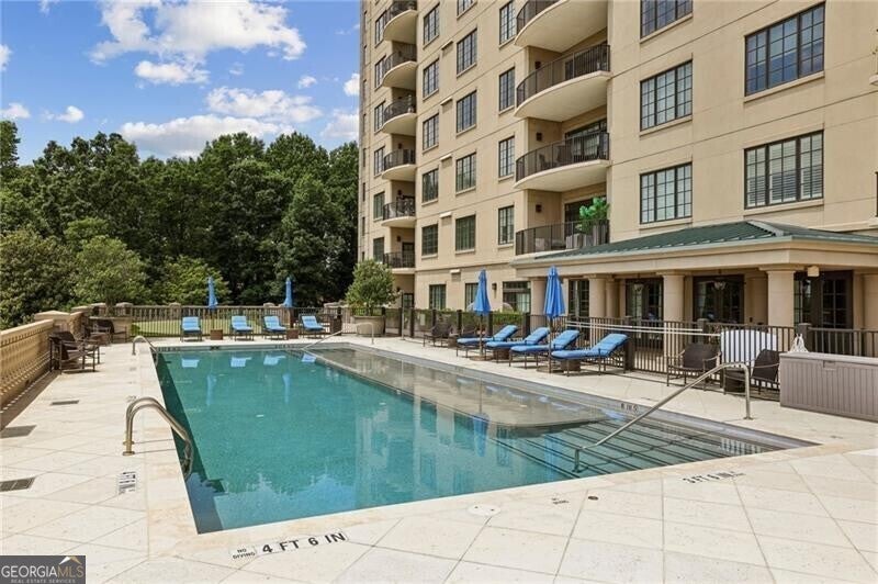 Atlanta, Georgia, 30339, United States, 2 Bedrooms Bedrooms, ,3 BathroomsBathrooms,Residential,Active,1914618
