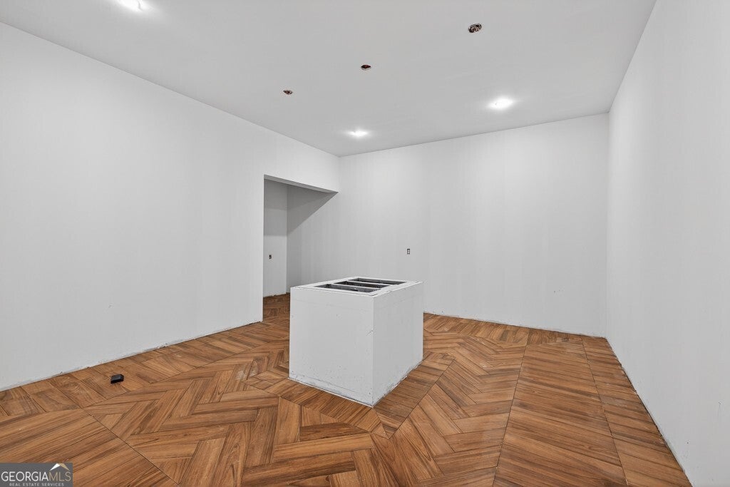 Loganville, Georgia, 30052, United States, 9 Bedrooms Bedrooms, ,10 BathroomsBathrooms,Residential,Active,1987263