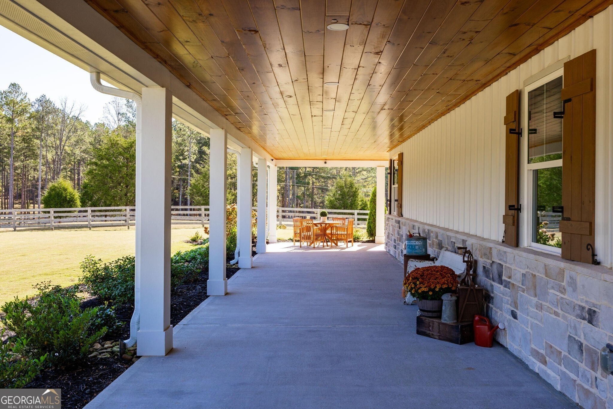 Rydal, Georgia, 30171, United States, 5 Bedrooms Bedrooms, ,5 BathroomsBathrooms,Residential,Active,1987251