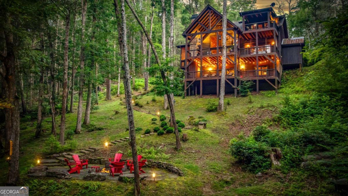 Blue Ridge, Georgia, 30513, United States, 3 Bedrooms Bedrooms, ,5 BathroomsBathrooms,Residential,Active,2006916