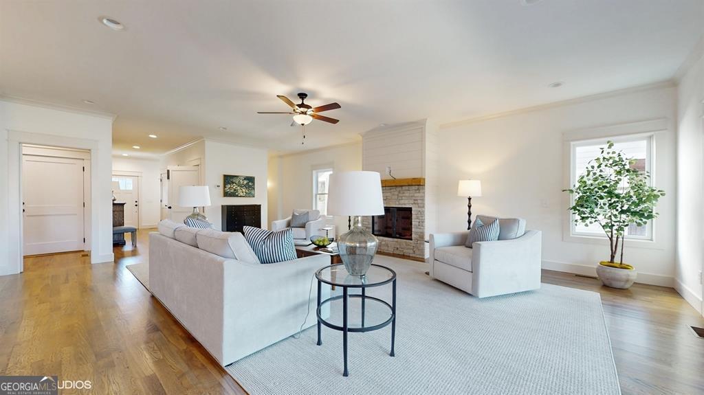 Hiawassee, Georgia, 30546, United States, 4 Bedrooms Bedrooms, ,5 BathroomsBathrooms,Residential,Active,1899226