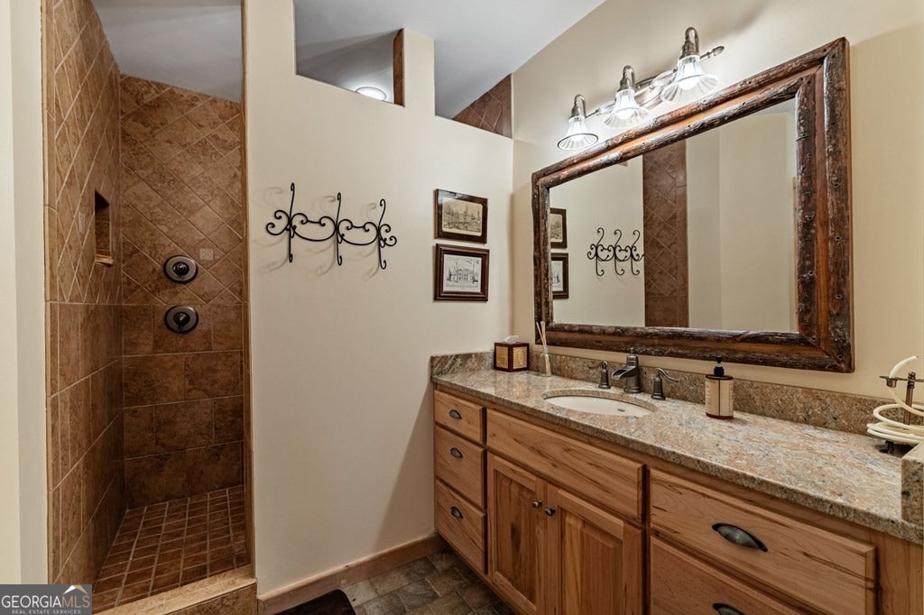 Morganton, Georgia, 30560, United States, 4 Bedrooms Bedrooms, ,5 BathroomsBathrooms,Residential,Active,1953363