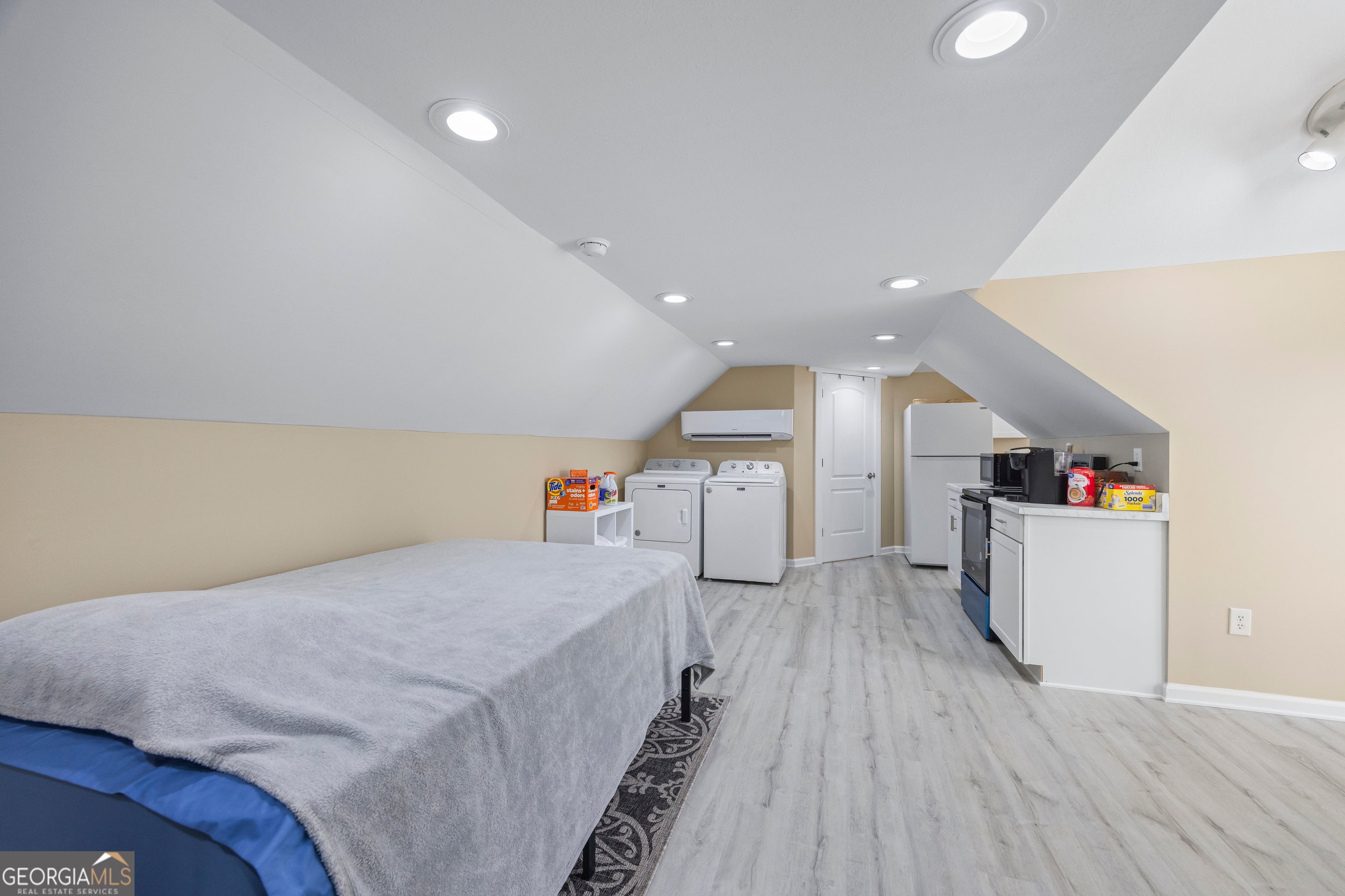 Martin, Georgia, 30557, United States, 6 Bedrooms Bedrooms, ,5 BathroomsBathrooms,Residential,Active,1964253