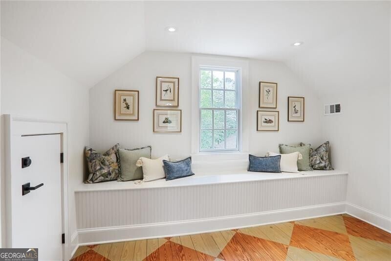 Atlanta, Georgia, 30309, United States, 6 Bedrooms Bedrooms, ,6 BathroomsBathrooms,Residential,Active,1761624