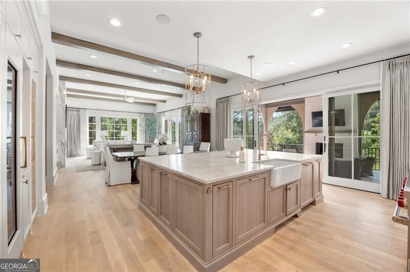 Alpharetta, Georgia, 30004, United States, 6 Bedrooms Bedrooms, ,8 BathroomsBathrooms,Residential,Active,1929430