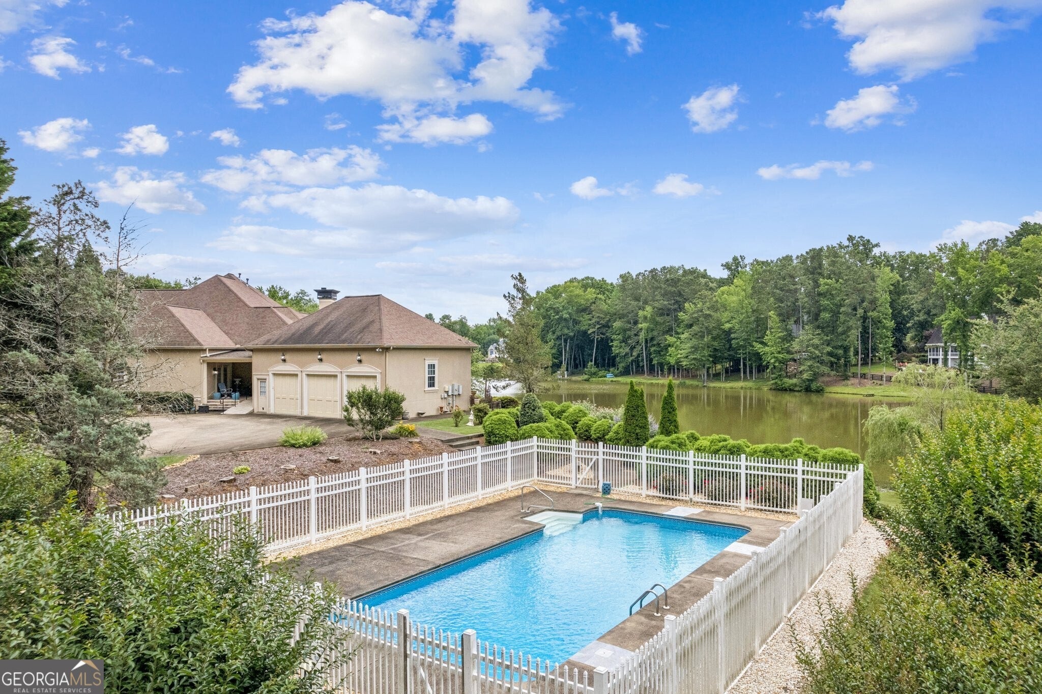 Canton, Georgia, 30115, United States, 5 Bedrooms Bedrooms, ,6 BathroomsBathrooms,Residential,Active,1862868