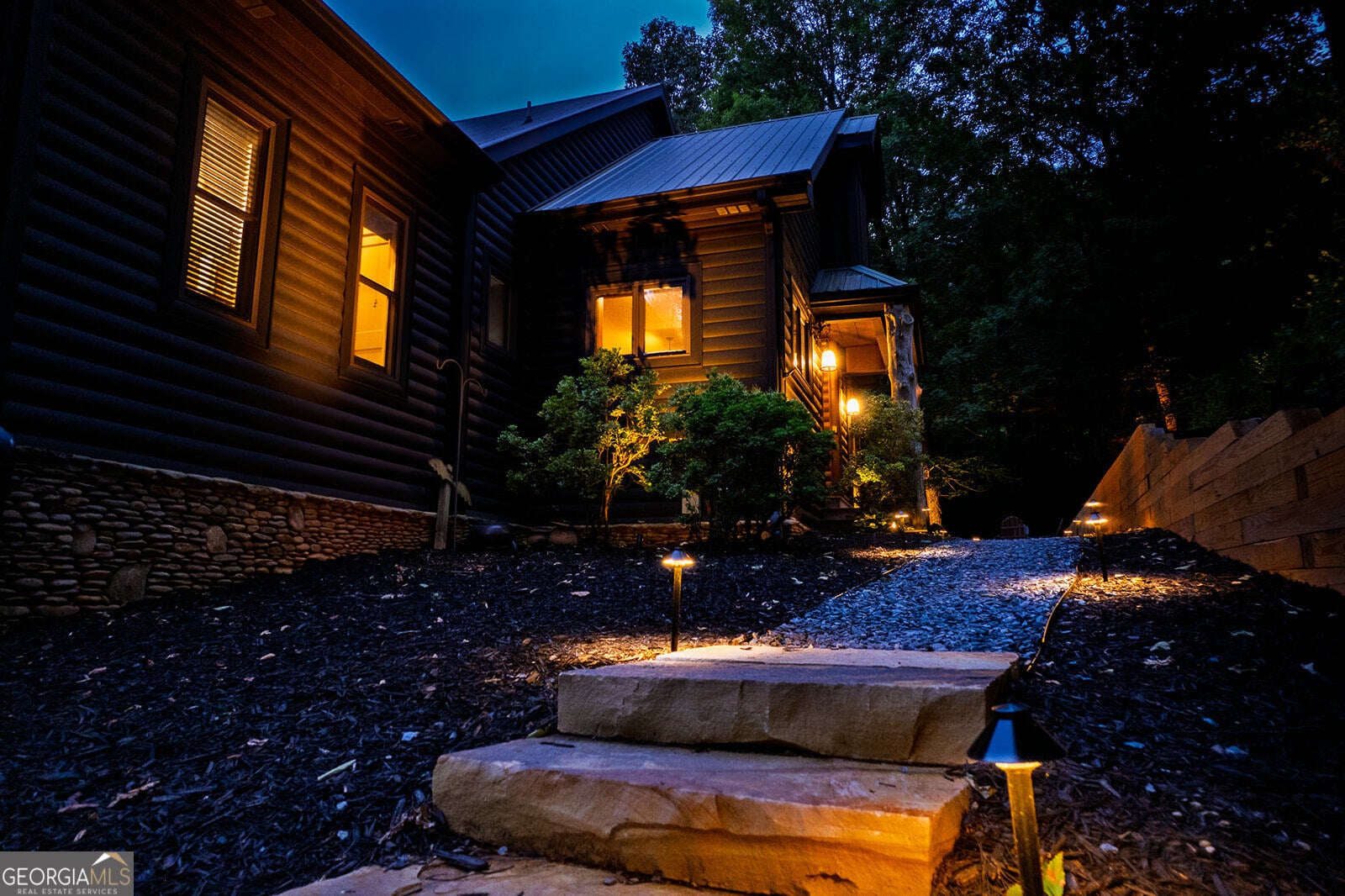 Ellijay, Georgia, 30536, United States, 6 Bedrooms Bedrooms, ,5 BathroomsBathrooms,Residential,Active,1936401