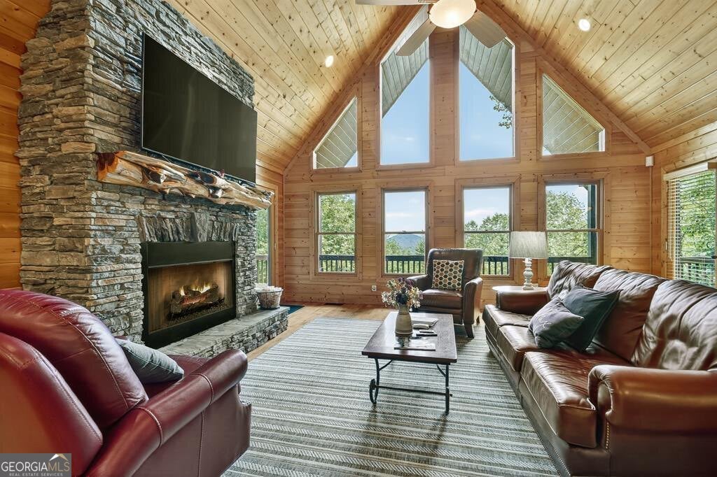 Blue Ridge, Georgia, 30513, United States, 4 Bedrooms Bedrooms, ,4 BathroomsBathrooms,Residential,Active,1877829