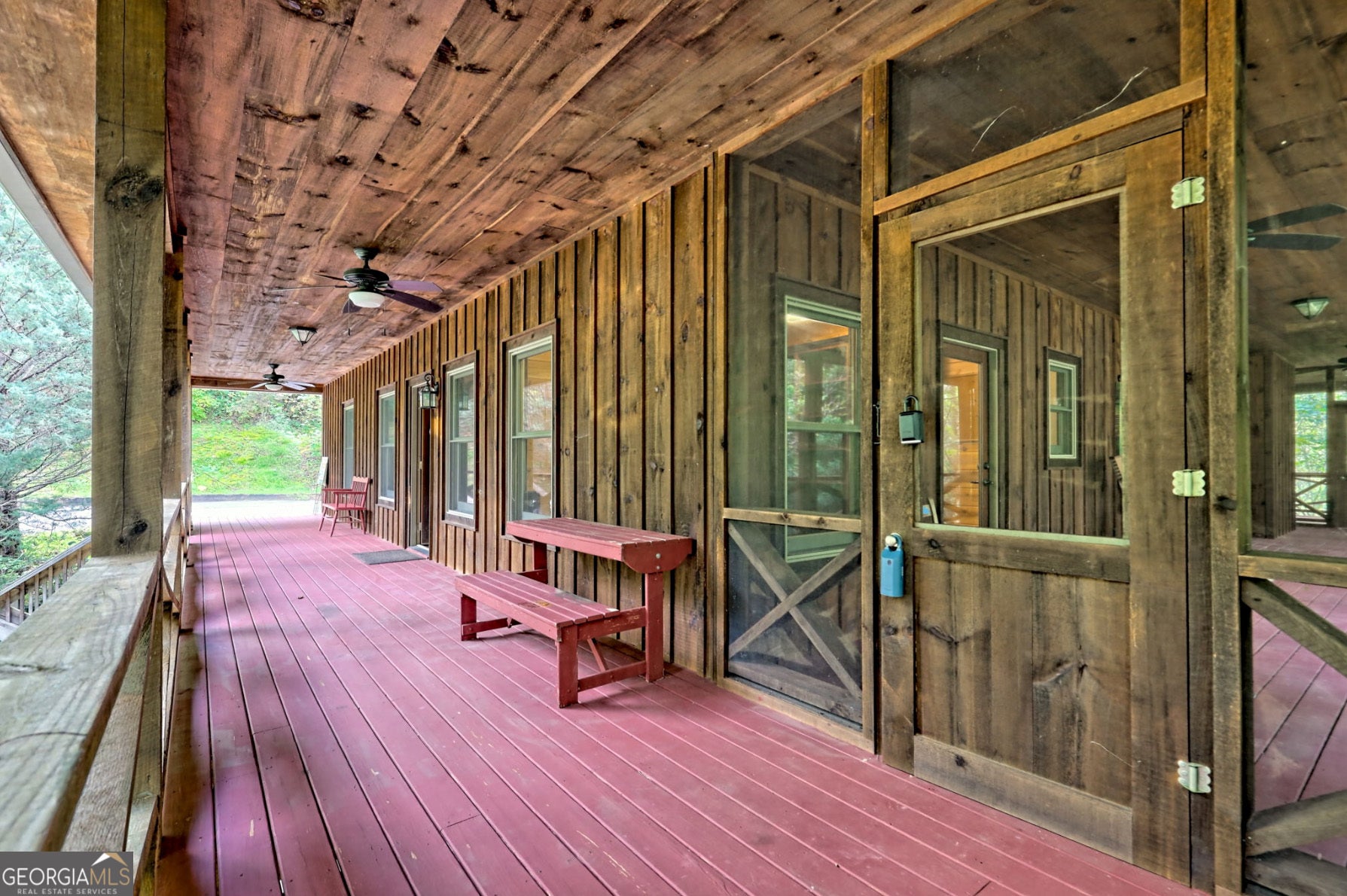 Clarkesville, Georgia, 30523, United States, 2 Bedrooms Bedrooms, ,4 BathroomsBathrooms,Residential,Active,1953278